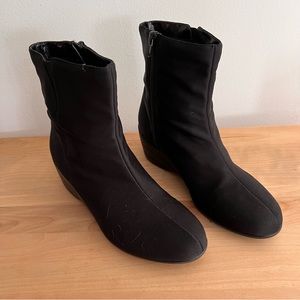 David Tate Size 6.5M Black Nylon Ankle Boots Water Resistant Wedge Heel Size Zip
